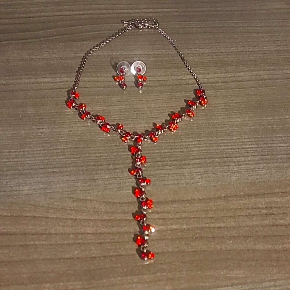 Necklace and earrings set